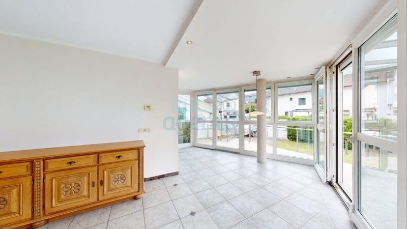 4 - Zimmer Wohnung mit Wintergarten und Garten Nutzung (sehr gro�er Garten) /  / 6063&nbsp;Rum / Bild 2