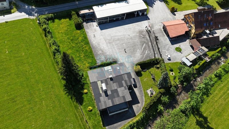 Wohnhaus mit gro�z�giger Lagerfl�che /  / 8580&nbsp;K�flach / Bild 0