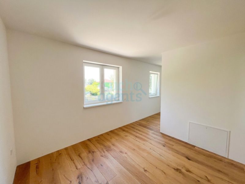 Modernes Einfamilienhaus mit Garten und gro�z�giger Doppelgarage /  / 3300&nbsp;Amstetten / Bild 2