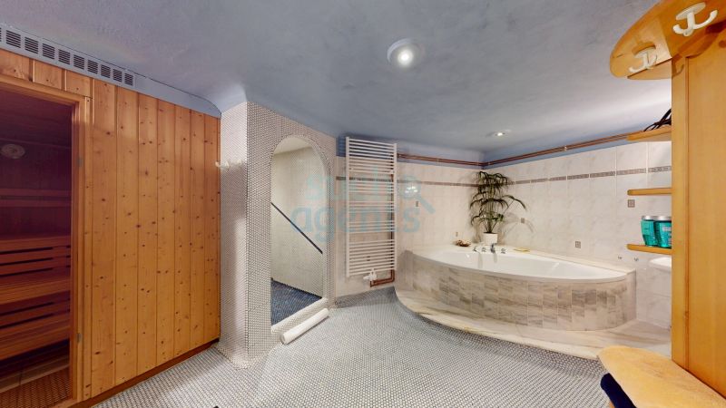 Exklusives Architektenhaus in Bestlage mit unverbaubarem Ausblick /  / 6404&nbsp;Pollingberg / Bild 3