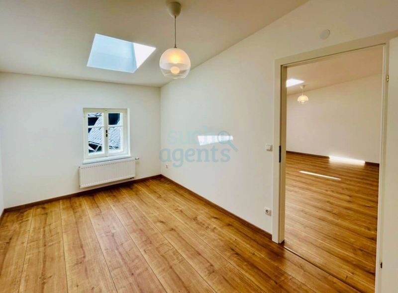 NEUER PREIS! Sanierte 2-Zimmer-Wohnung in Gmunden mit ca. 38 m� gro�er Dachterrasse /  / 4810&nbsp;Gmunden / Bild 2