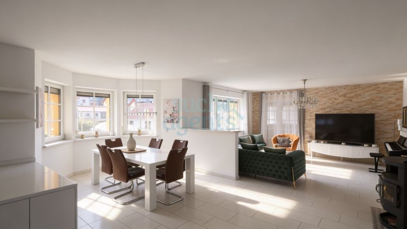 Gro�z�giges Einfamilienhaus mit Doppelgarage, Sonnenterrasse und viel Platz zum Leben