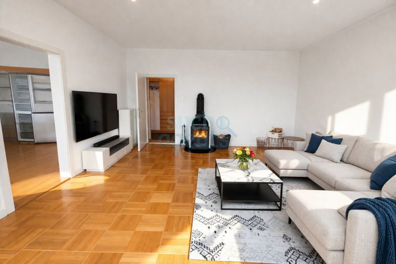 Ca. 125 m� gro�e 4 Zimmerwohnung mit hohen Decken und 15 m� Balkon in zentraler Lage von Wels /  / 4600&nbsp;Wels / Bild 1