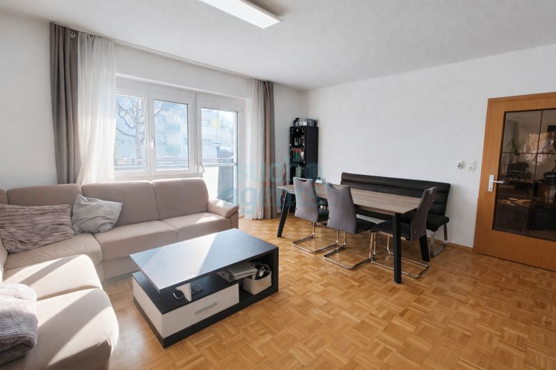3-Zimmer-Wohnung mit Balkon, Kaminofen & Parkplatz im Eigentum in Schwanenstadt