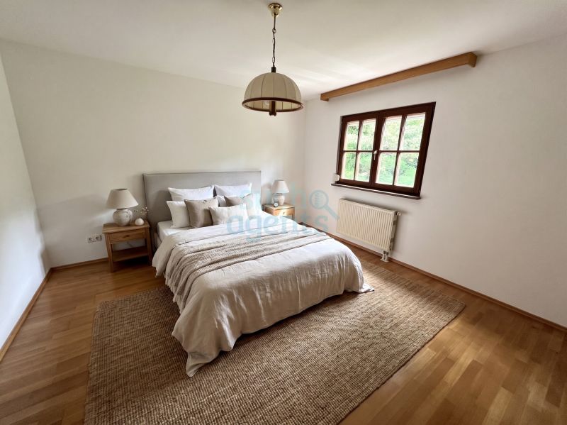 Gepflegtes Familienhaus mit traumhaftem Garten und viel Platz /  / 4540&nbsp;Bad Hall / Bild 2
