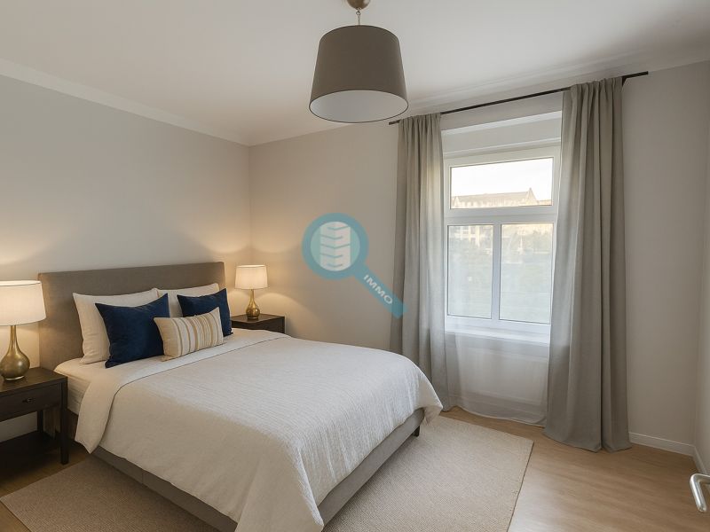 Renovierte 4-Zimmerwohnung mit ca. 233 m² Eigengarten und zwei Stellplätzen ? Nähe Haid-Center / / 4053 Haid / Bild 3