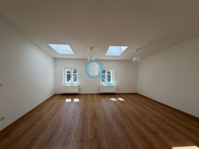 Sanierte Dachgeschosswohnung mit Dachterrasse im Herzen von Gmunden /  / 4810&nbsp;Gmunden / Bild 3
