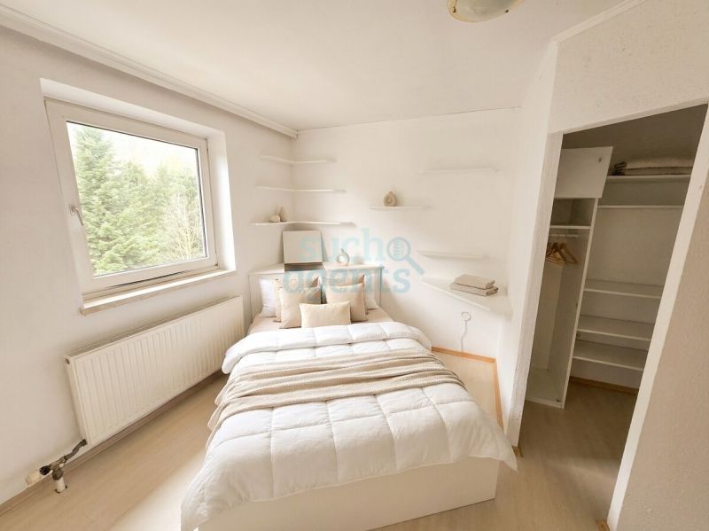 Gro�es Mehrfamilienhaus mit ca. 9.000 m� Grund ? 2 Einheiten, Garage, Pool, Sauna und viel Potenzial /  / 4040&nbsp;Linz / Bild 3