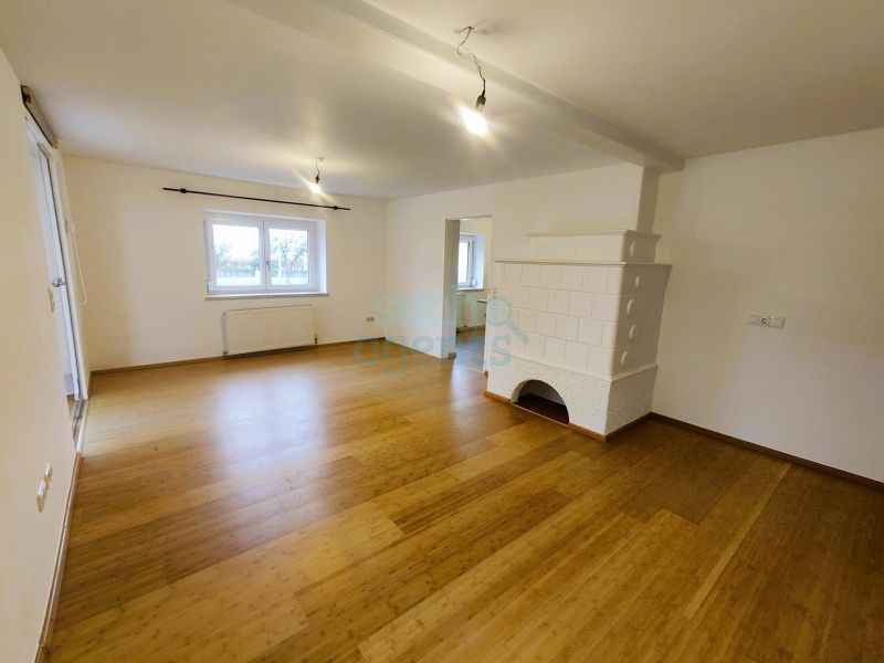 Einfamilienhaus mit Pool, Sauna, Wintergarten & gro�em Grundst�ck in Ruhelage /  / 4911&nbsp;Tumeltsham / Bild 2