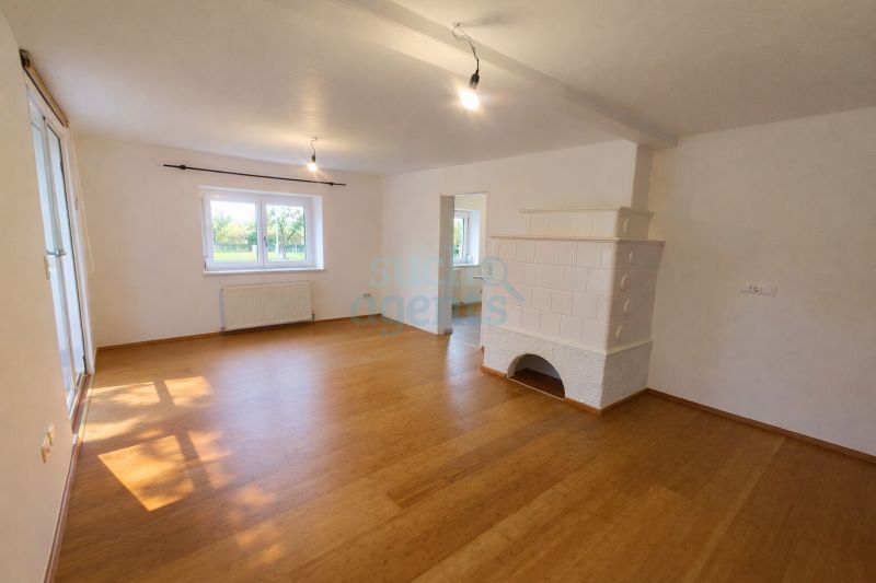 NEUER PREIS! Einfamilienhaus mit Pool, Sauna, Wintergarten & gro�em Grundst�ck in Ruhelage /  / 4911&nbsp;Tumeltsham / Bild 2