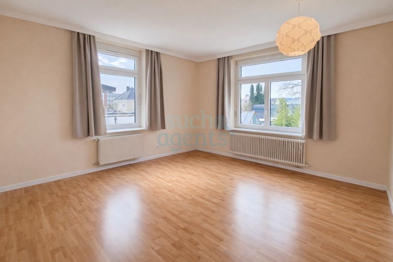 Altbaujuwel im Herzen von Wels ? hohe Decken, hochwertige Küche, 15 m² Balkon & Garage