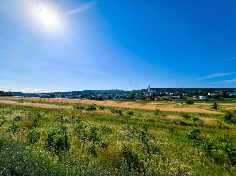 Ebenes Baugrundst�ck mit  538 m� in Siedlungslage und Zentrumsn�he /  / 7000&nbsp;Eisenstadt / Kleinh�flein im B / Bild 1