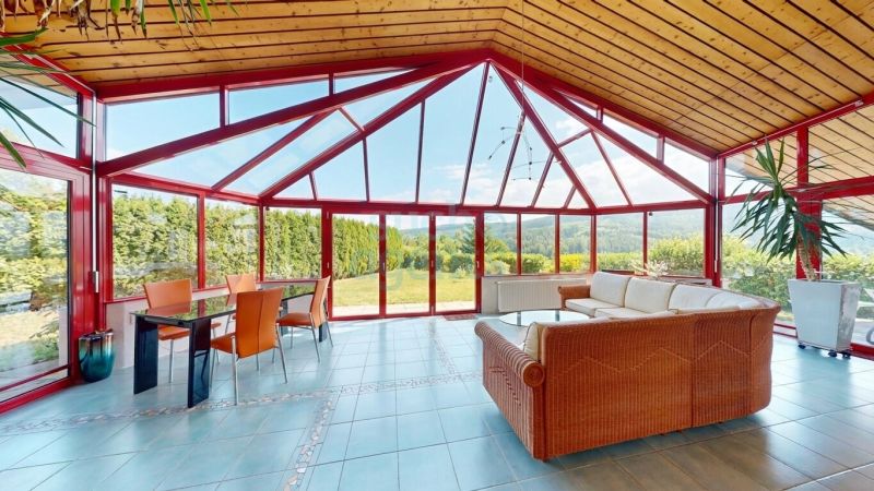 Exklusives Architektenhaus in Bestlage mit unverbaubarem Ausblick