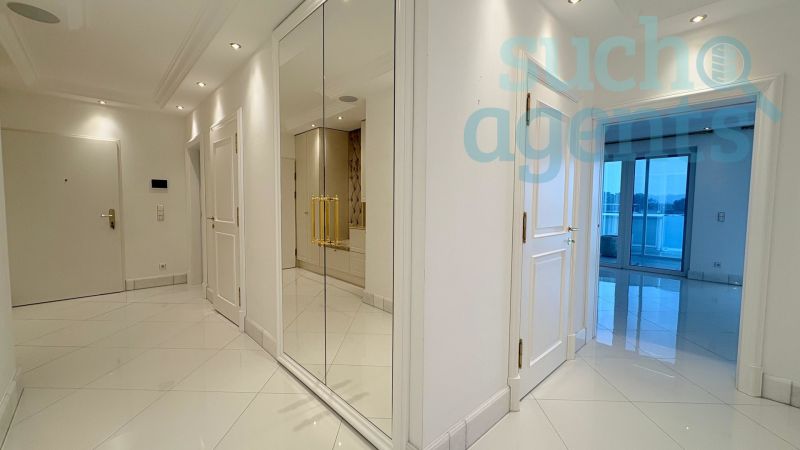 Luxus-Penthouse mit Fernblick & XXL-Terrasse /  / 4614 Marchtrenk / Bild 1