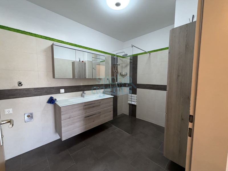 Sonnige Aussichten in bester Lage- Stilvolle 3-Zimmer-Wohnung mit Loggia /  / 4600&nbsp;Thalheim / Bild 2