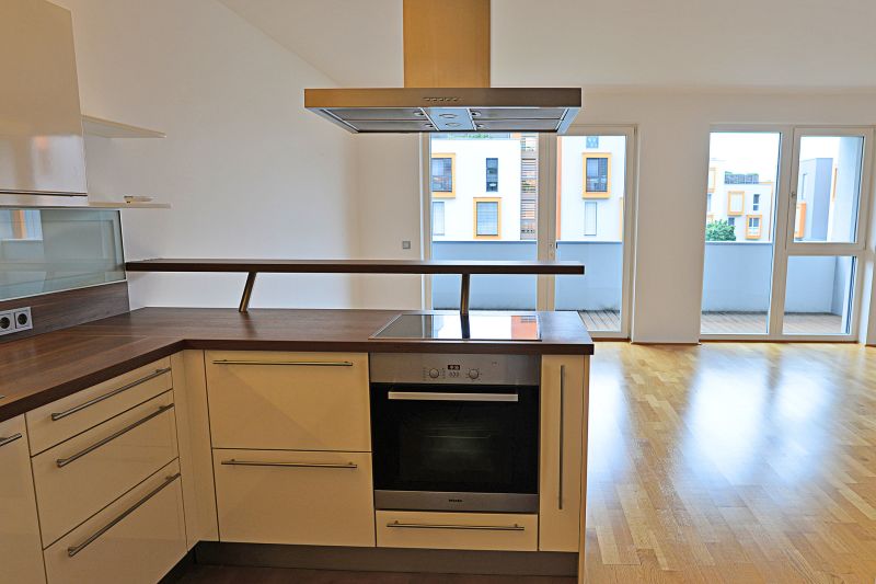 3 Zimmerwohnung mit moderner Küche in Dornach