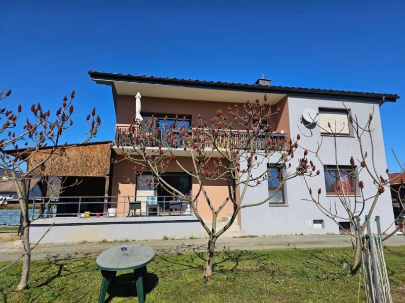 OPENHOUSE: Samstag 16.02.2026 zwischen 10:00 Uhr und 14:00 Uhr - Zweifamilienhaus mit gro�em Garten