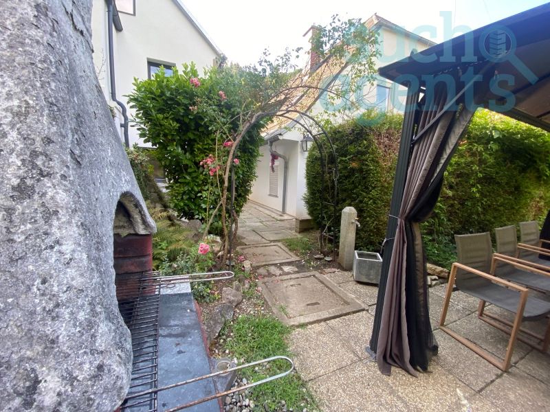 Neuwertiges Mehrfamilienhaus mit 3 Wohneinheiten in ruhiger Lage /  / 8020&nbsp;Graz / Bild 4