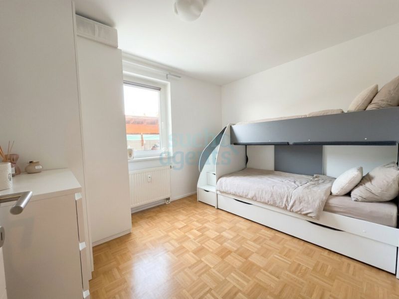 Fr�hlings-Highlight: Helle, Modernisierte EG-Wohnung mit Loggia, Carport & Top-K�che in ruhiger Lage /  / 4663&nbsp;Laakirchen / Bild 2