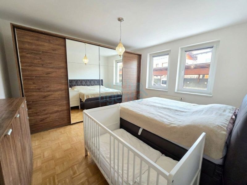 Fr�hlings-Highlight: Helle, Modernisierte EG-Wohnung mit Loggia, Carport & Top-K�che in ruhiger Lage /  / 4663&nbsp;Laakirchen / Bild 3