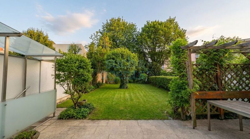 Neuer Preis! Top modernisiertes Reihenhaus mit gro�em Garten, Garage & 6-Zimmer /  / 4020&nbsp;Linz / Bild 0