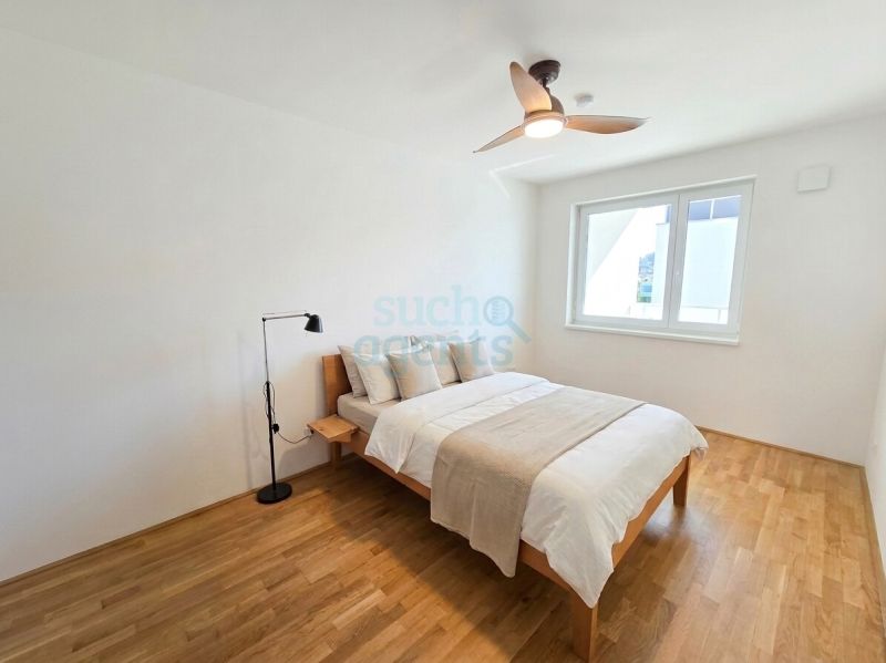 Wie 1-Bezug (BJ 2019): Wohnung in Steyregg mit großer West-Loggia, Miele Küche, Lift & Top-Anbindung / / 4221 Steyregg / Bild 3