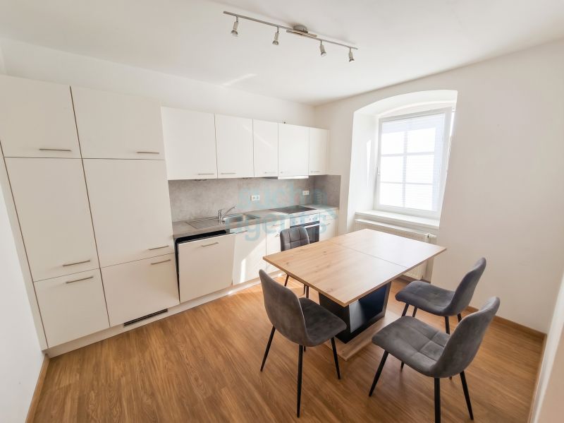 Umfassend sanierte EG-Wohnung mit Garage, gro�z�gigem Platzangebot & Privatsph�re /  / 4372&nbsp;Sankt Georgen am Walde / Bild 2
