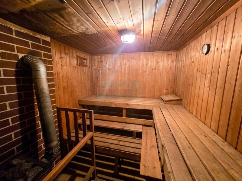 Gro�es Mehrfamilienhaus mit ca. 9.000 m� Grund ? 2 Einheiten, Garage, Pool, Sauna und viel Potenzial /  / 4040&nbsp;Linz / Bild 4