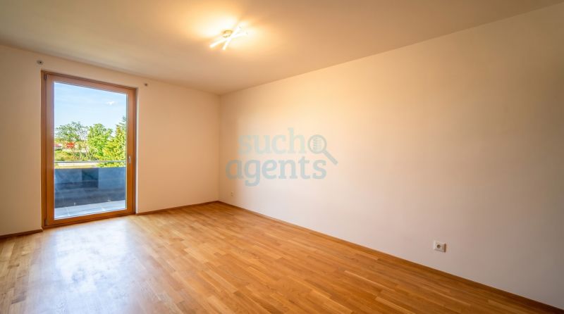 Moderne Doppelhaush�lfte mit Garten, Carport, Balkon und offener Wohnk�che /  / 2752&nbsp;W�llersdorf / Bild 3