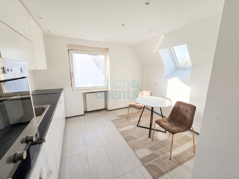 Ruhiges Ein-Zweifamilienhaus in Kleinm�nchen | ca. 250m� Nutzfl�che, Garten, Wintergarten, 2 Garagen /  / 4030&nbsp;Linz / Bild 1