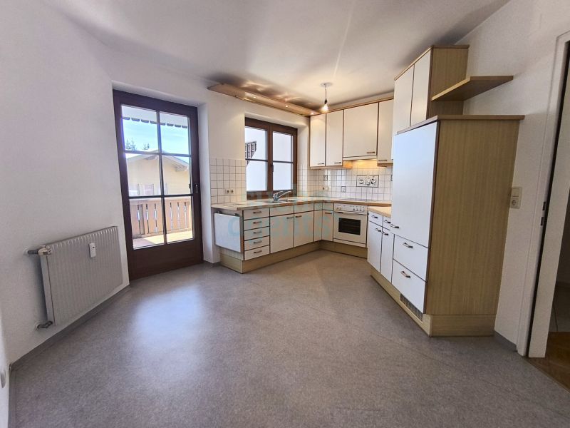 Helle 4-Zimmer-Wohnung in Top-Lage mit 2 Balkone, Gemeinschaftsgarten und Tiefgarage /  / 6391 Fieberbrunn / Bild 3
