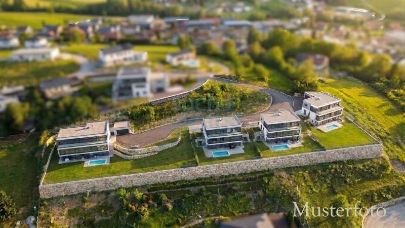 Neuer Preis! Sonniges Baugrundst�ck nahe Linz ? unverbaubarer Ausblick
