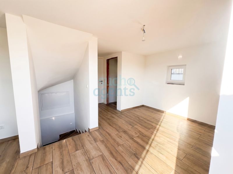 Kompaktes Traumhaus mit Pool, gro�z�gigem Garten und zwei Stellpl�tzen /  / 4303&nbsp;St. Pantaleon / Bild 4