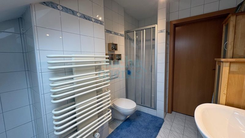 Attraktive Maisonette-Wohnung in Top-Ruhiglage mit Terrasse & Wintergarten! /  / 4800 Attnang / Bild 4