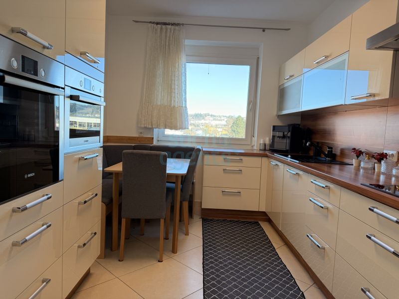 Perfekt f�r Familien! Top sanierte 4 Zimmerwohnung mit gro�em Balkon & Tiefgaragenplatz in Perg /  / 4320&nbsp;Perg / Bild 4