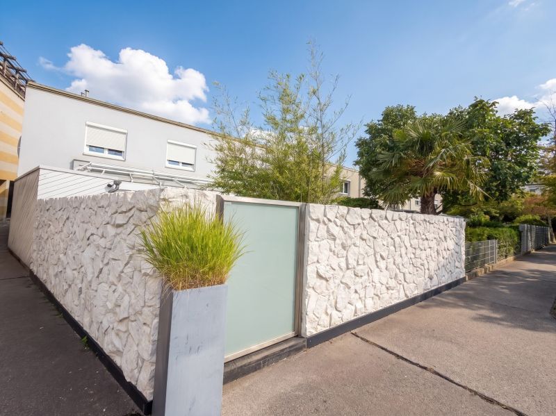 LUXURI�SES DESIGNER-STADTHAUS IN WIEN
Haus mit Garten & Lounge /  / 1110&nbsp;Wien / Bild 0