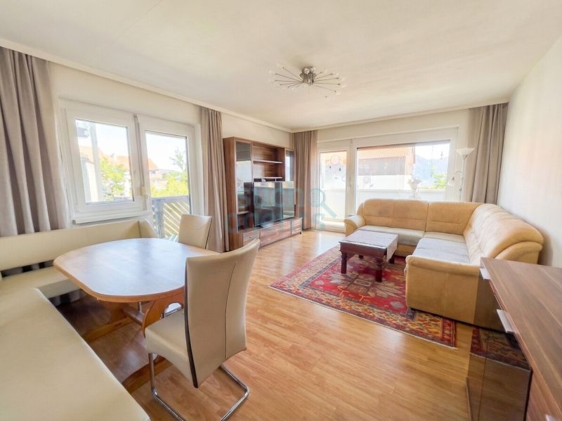 Traunsee-Blick & Sonne: Stilvolle 3-Zimmer-Wohnung mit 2 Balkonen, Garage & ruhiger Lage /  / 4813&nbsp;Altm�nster / Bild 0