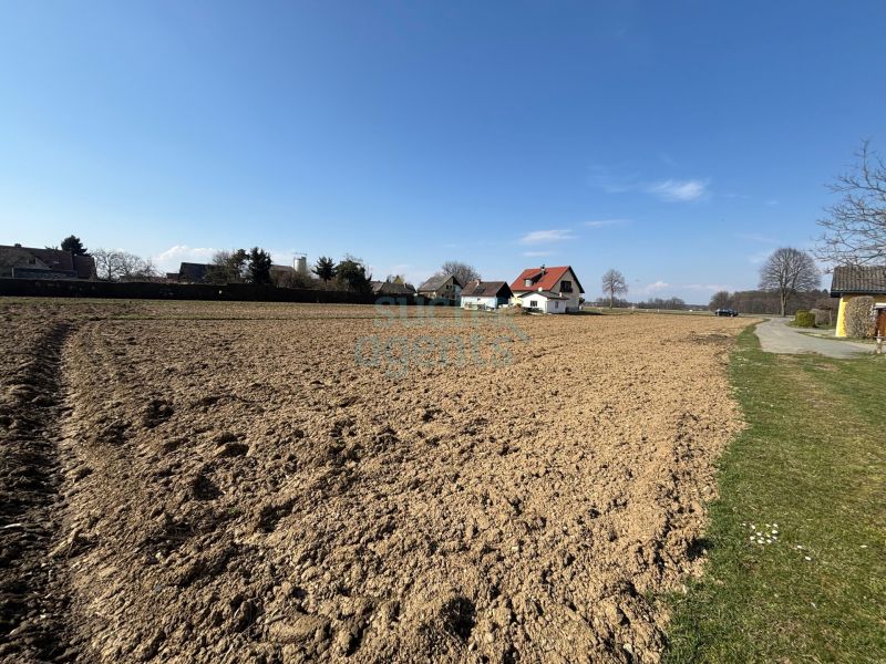 Neuer Preis! Gro�es Baugrundst�ck in ruhiger, naturnaher Lage