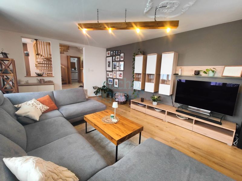 Exklusive Maisonette-Wohnung mit gro�z�giger Dachterrasse in Sackgassenlage /  / 4523&nbsp;Neuzeug / Bild 4