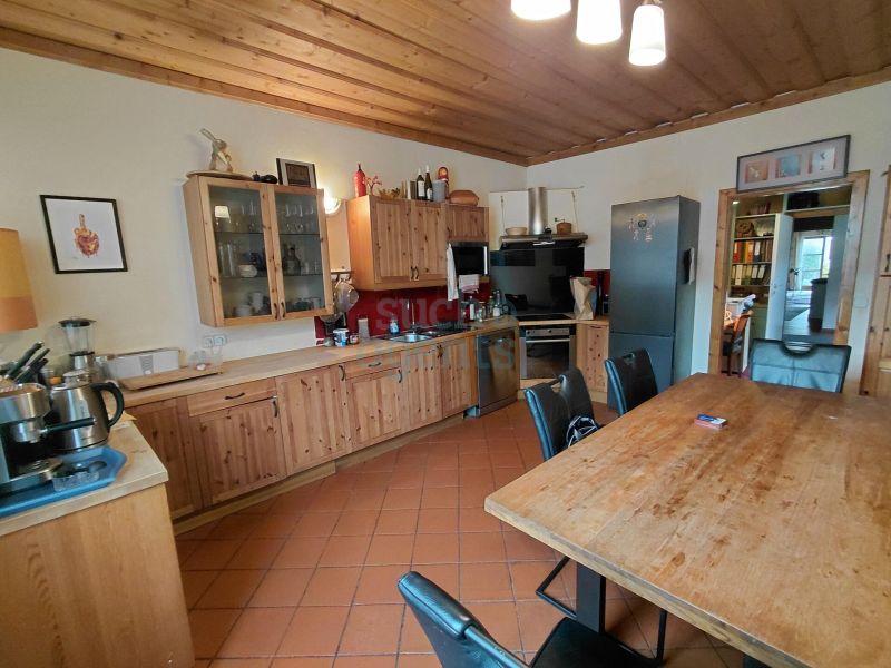 NEUER PREIS! Familienfreundliches Stadthaus mit Entwicklungspotential, 6 Zimmern und Terrasse /  / 2514 Traiskirchen / Bild 2