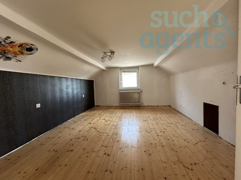 Einfamilienhaus mit groem Grundstck & Entwicklungspotenzial ? ideal fr Familien, Investoren oder Bautrger /  / 3100 St. Plten / Bild 1