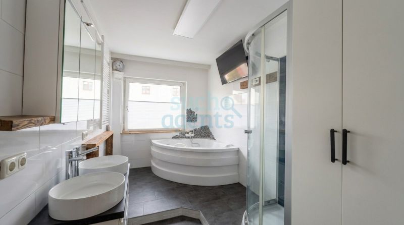 Top renovierte Eigentumswohnung in H�rsching mit verglastem Balkon und Garage /  / 4063&nbsp;H�rsching / Bild 3