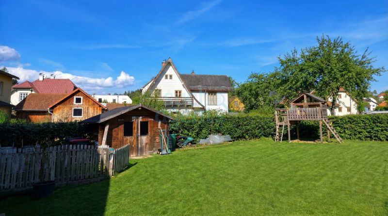 Modernisiertes Einfamilienhaus mit 166 m� Wohnfl�che, Garten, Garage und Keller /  / 2871&nbsp;Z�bern / Bild 1