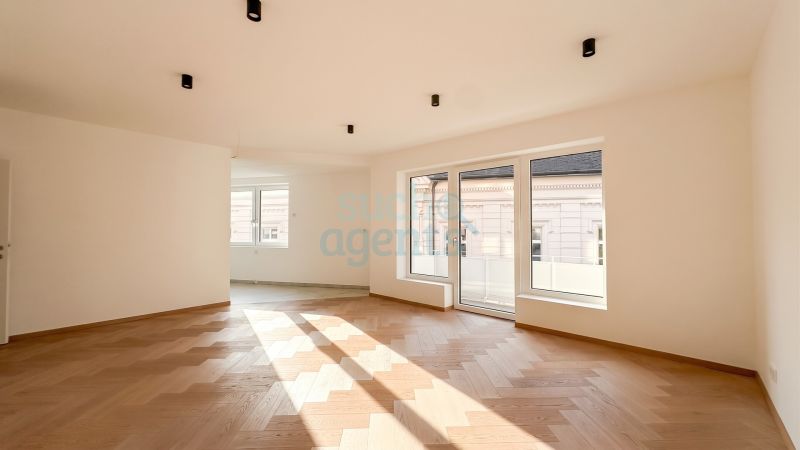 Erstbezug nach Sanierung- 5 Zimmer Mitten in der Stadt