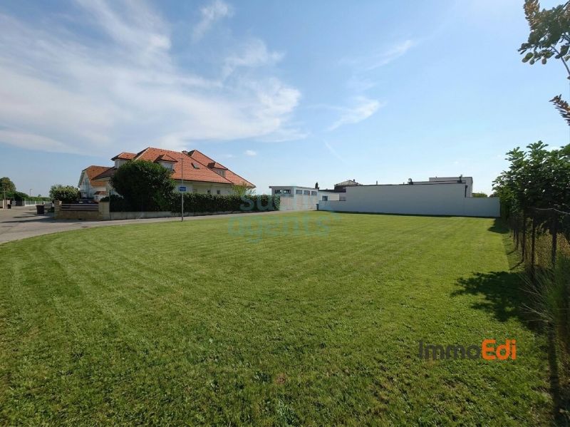 Ebenes 634 m� Eck-Baugrundst�ck in Siedlungslage ohne Bauzwang