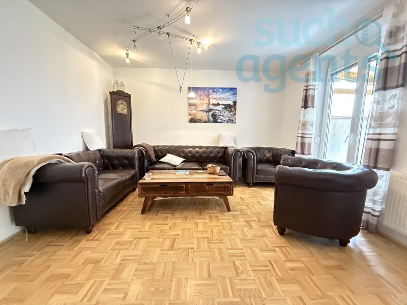 Reihenhaus mit groem Garten, Garage und vollunterkellert in ruhiger Lage /  / 4600 Wels / Bild 2