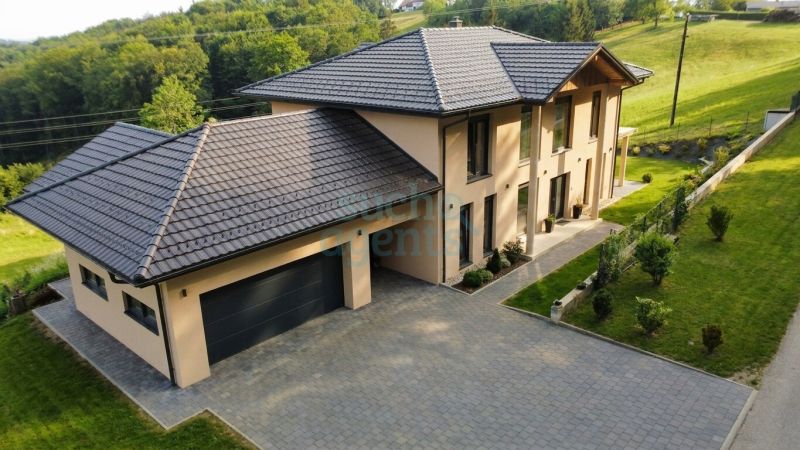 Traumhaus zum Fertigstellen ? Belagsfertiger Neubau mit Pool und Panoramablick auf ca. 3000 m2 Grund /  / 8504&nbsp;Zwaring / Bild 1