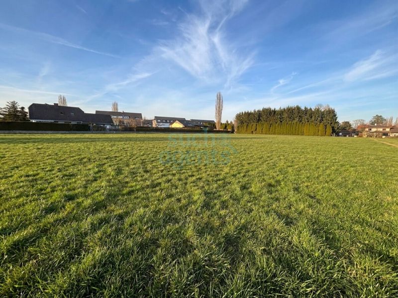 Eben gelegenes Baugrundst�ck in ruhiger Wohnlage